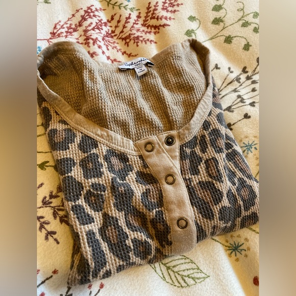 Splendid Leopard Thermal top • Size Small • EUC • cute! Sexy top 👏😍🐆 - Picture 8 of 11
